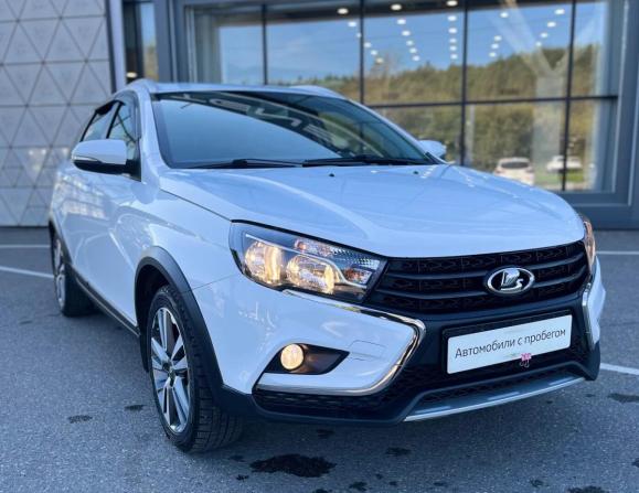 Lada (ВАЗ) Vesta I с пробегом 2018 года, цена 966 000 рублей, 68165 км, универсал, Автокод Объявления