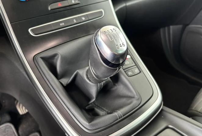 Renault Scenic IV с пробегом 2019 года, цена 1 950 000 рублей, 81087 км, компактвэн, Автокод Объявления