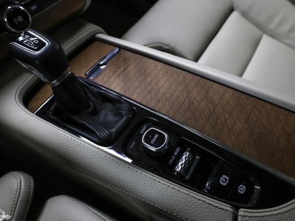 Volvo XC90 II с пробегом 2016 года, цена 3 399 000 рублей, 162000 км, внедорожник, Автокод Объявления