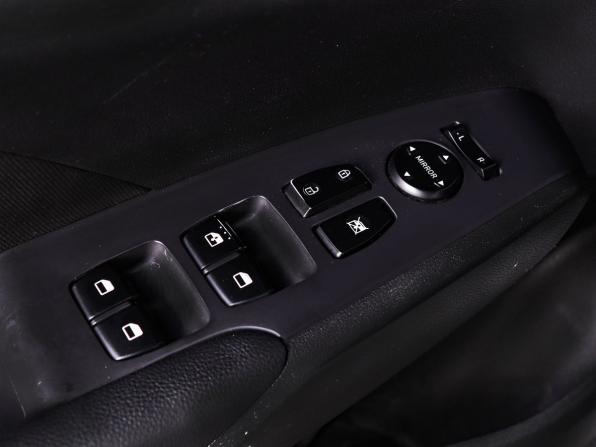 Hyundai Solaris II с пробегом 2019 года, цена 1 350 000 рублей, 229974 км, седан, Автокод Объявления