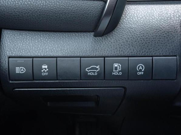 Toyota Camry VIII (XV70) Рестайлинг с пробегом 2021 года, цена 2 995 000 рублей, 38123 км, седан, Автокод Объявления