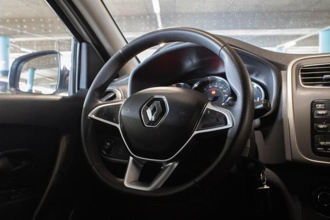 Renault Logan II Рестайлинг с пробегом 2019 года, цена 1 100 000 рублей, 178030 км, седан, Автокод Объявления