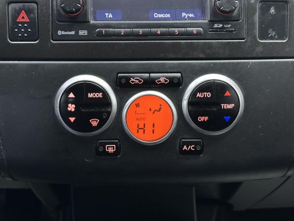 Nissan Tiida I Рестайлинг с пробегом 2011 года, цена 785 000 рублей, 170476 км, хэтчбек, Автокод Объявления