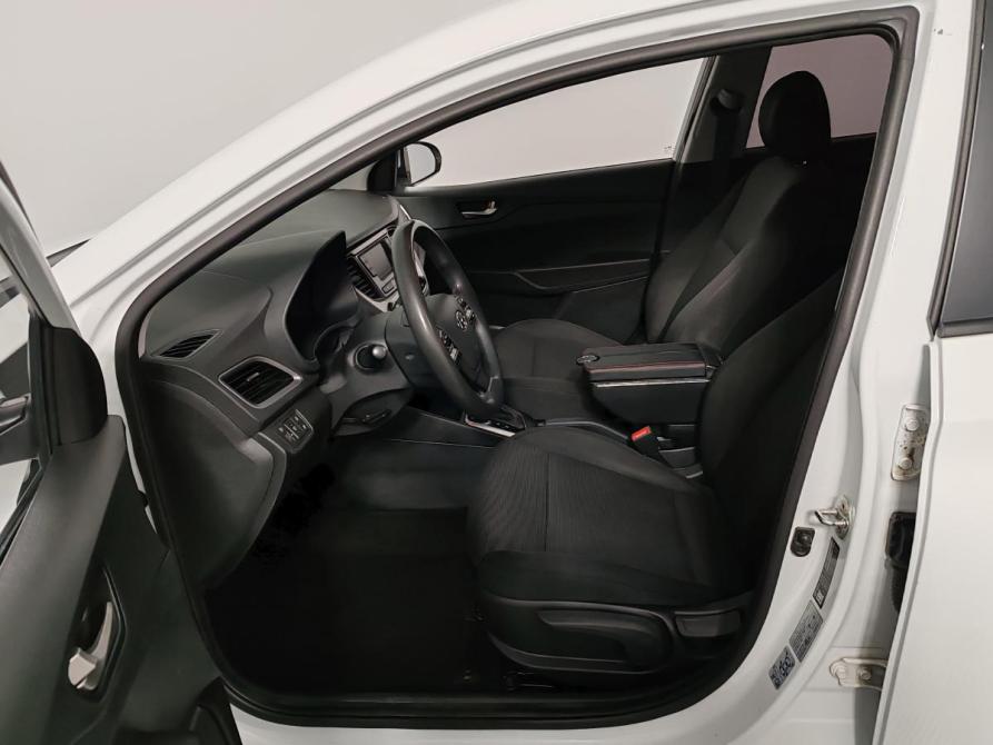 Hyundai Solaris II Москва  - изображение 16