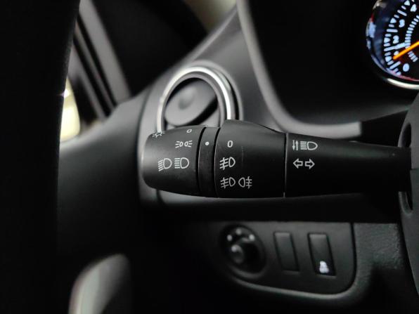 Renault Sandero II Рестайлинг с пробегом 2022 года, цена 1 435 000 рублей, 46398 км, хэтчбек, Автокод Объявления