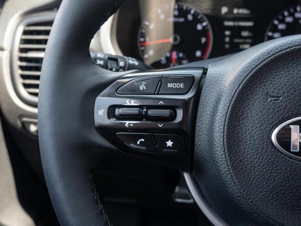 Kia Rio IV Рестайлинг с пробегом 2020 года, цена 1 690 000 рублей, 103864 км, седан, Автокод Объявления