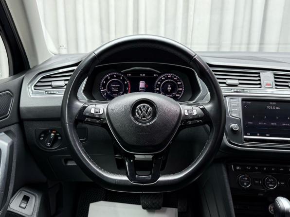Volkswagen Tiguan II с пробегом 2017 года, цена 2 699 000 рублей, 156000 км, внедорожник, Автокод Объявления