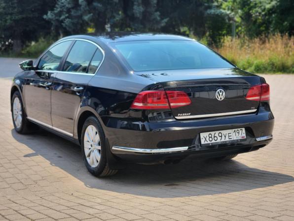 Volkswagen Passat B7 с пробегом 2012 года, цена 999 000 рублей, 242000 км, седан, Автокод Объявления