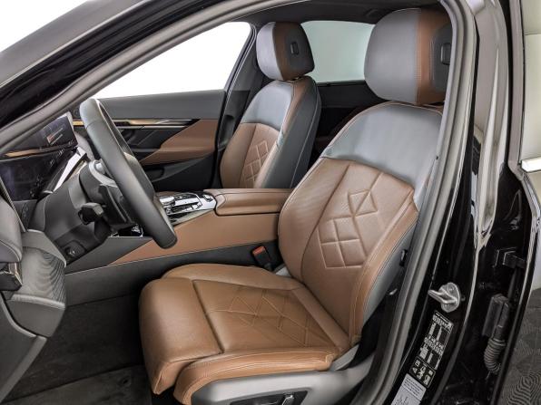 BMW 5 серии VIII (G60/G61/G68) с пробегом 2023 года, цена 7 150 000 рублей, 42353 км, седан, Автокод Объявления