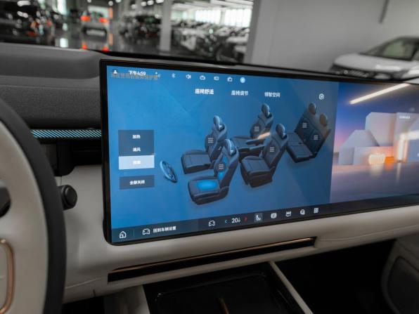 Lynk &amp; Co 900 с пробегом 2026 года, цена 7 250 000 рублей, 50 км, внедорожник, Автокод Объявления