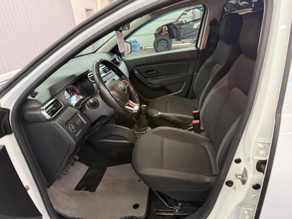 Renault Duster II с пробегом 2022 года, цена 1 797 000 рублей, 130439 км, внедорожник, Автокод Объявления