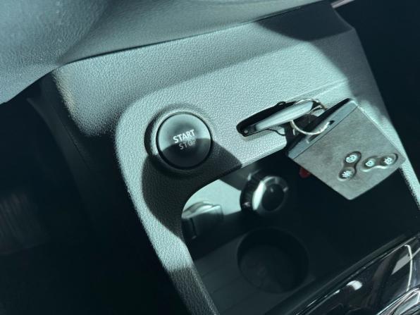 Renault Kaptur I с пробегом 2019 года, цена 1 749 000 рублей, 97000 км, внедорожник, Автокод Объявления