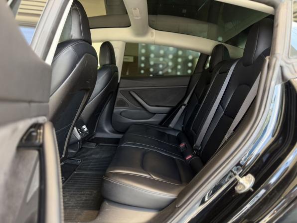 Tesla Model 3 I с пробегом 2018 года, цена 2 600 000 рублей, 145000 км, седан, Автокод Объявления