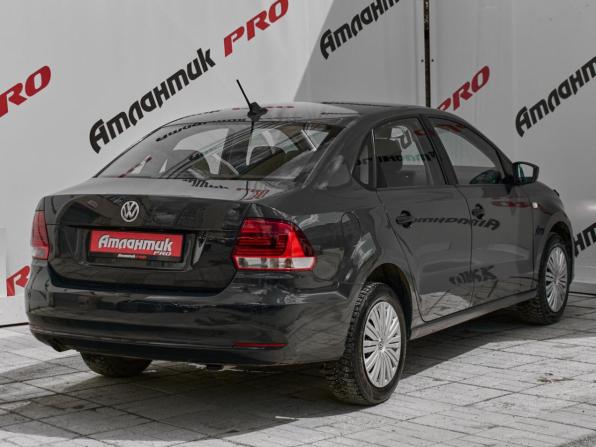 Volkswagen Polo V Рестайлинг с пробегом 2017 года, цена 950 000 рублей, 161158 км, седан, Автокод Объявления
