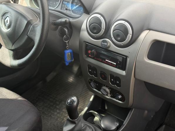 Renault Logan I Рестайлинг с пробегом 2011 года, цена 399 000 рублей, 168188 км, седан, Автокод Объявления