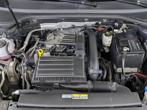 Volkswagen Passat B8 Рестайлинг с пробегом 2021 года, цена 2 210 000 рублей, 90268 км, седан, Автокод Объявления