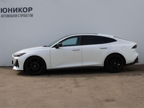 Changan UNI-V I с пробегом 2023 года, цена 2 129 000 рублей, 48697 км, лифтбек, Автокод Объявления