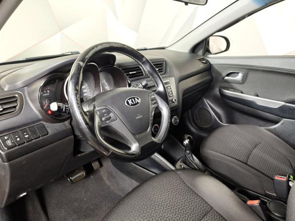 Kia Rio III Рестайлинг с пробегом 2015 года, цена 961 000 рублей, 127394 км, хэтчбек, Автокод Объявления