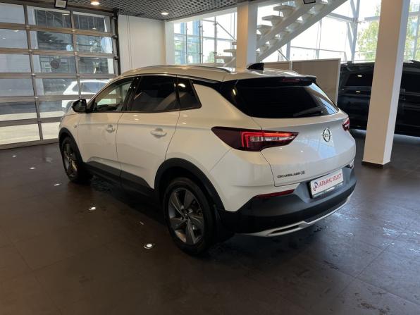 Opel Grandland I с пробегом 2021 года, цена 1 900 000 рублей, 110951 км, внедорожник, Автокод Объявления