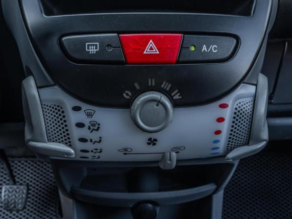 Citroen C1 I Рестайлинг с пробегом 2011 года, цена 590 000 рублей, 146453 км, хэтчбек, Автокод Объявления