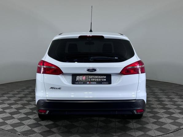 Ford Focus III Рестайлинг с пробегом 2015 года, цена 940 000 рублей, 142206 км, универсал, Автокод Объявления