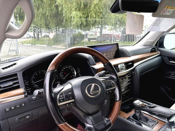 Lexus LX III Рестайлинг 2 с пробегом 2016 года, цена 6 140 000 рублей, 171046 км, внедорожник, Автокод Объявления