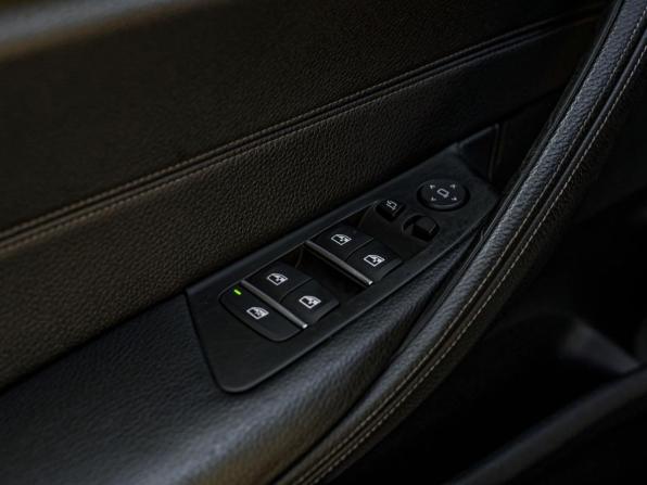 BMW 5 серии VII (G30/G31/G38) с пробегом 2017 года, цена 2 366 000 рублей, 216488 км, седан, Автокод Объявления
