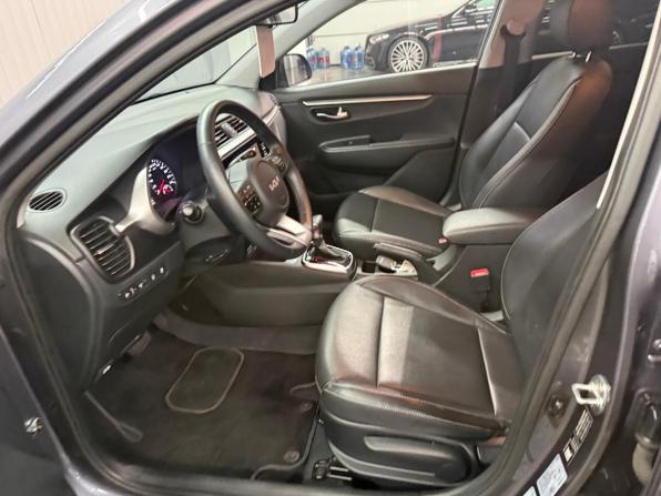 Kia Rio IV Рестайлинг с пробегом 2021 года, цена 1 997 000 рублей, 46226 км, хэтчбек, Автокод Объявления