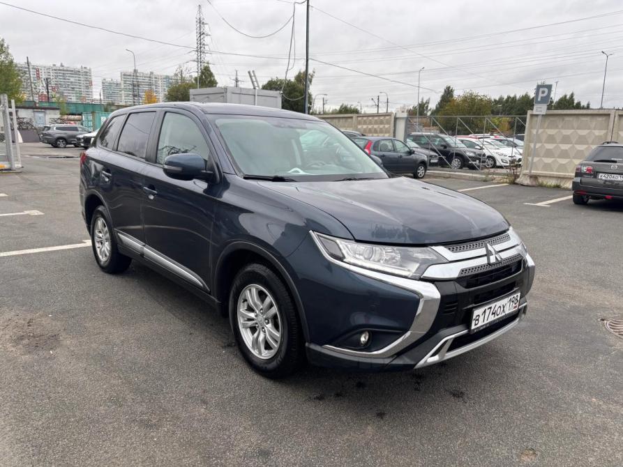 Mitsubishi Outlander III Рестайлинг 3 Санкт-Петербург  - изображение 3