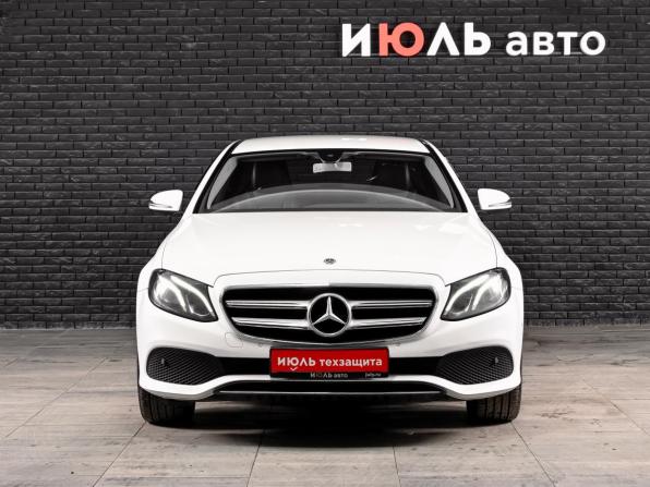 Mercedes-Benz E-Класс V (W213 S213 C238) с пробегом 2017 года, цена 2 500 000 рублей, 184719 км, седан, Автокод Объявления