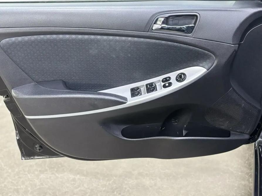 Hyundai Solaris I Саратов  - изображение 11