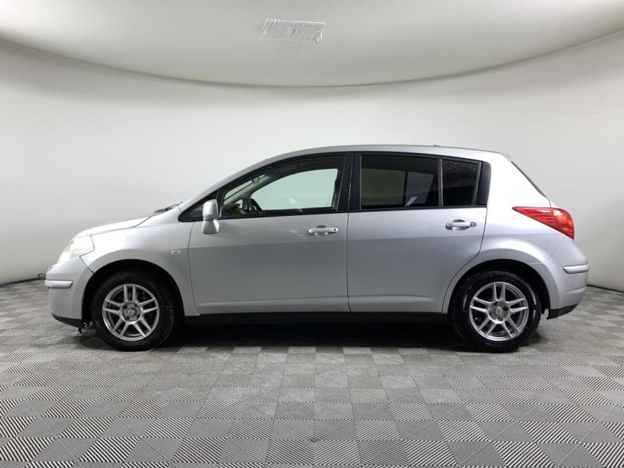 Nissan Tiida I Москва  - изображение 8