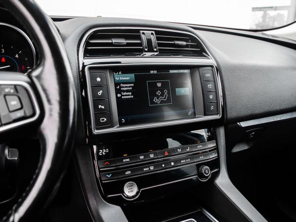 Jaguar F-Pace I с пробегом 2017 года, цена 2 400 000 рублей, 188177 км, внедорожник, Автокод Объявления