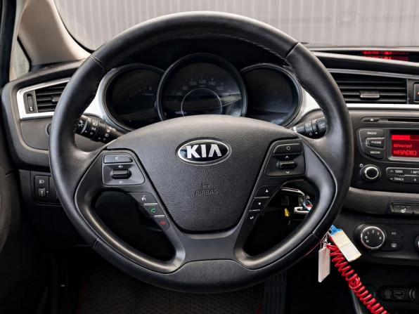 Kia Ceed II Рестайлинг с пробегом 2016 года, цена 1 177 000 рублей, 147472 км, хэтчбек, Автокод Объявления