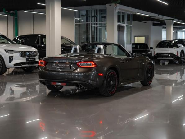 Fiat 124 Spider I с пробегом 2016 года, цена 2 650 000 рублей, 133866 км, кабриолет, Автокод Объявления