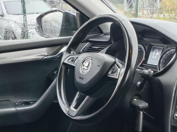Skoda Octavia III (A7) Рестайлинг с пробегом 2018 года, цена 1 439 000 рублей, 145000 км, лифтбек, Автокод Объявления