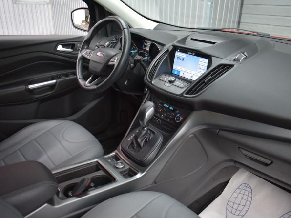 Ford Kuga II Рестайлинг с пробегом 2018 года, цена 1 499 000 рублей, 209000 км, внедорожник, Автокод Объявления