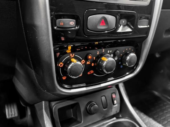 Renault Duster I с пробегом 2012 года, цена 800 000 рублей, 217275 км, внедорожник, Автокод Объявления