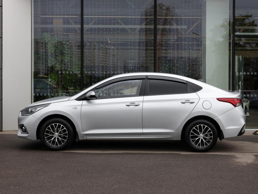 Hyundai Solaris II Москва  - изображение 9