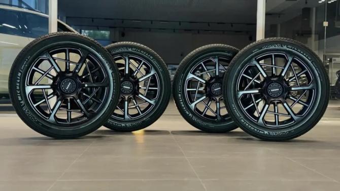 Zeekr 9X с пробегом 2025 года, цена 10 899 000 рублей, 50 км, внедорожник, Автокод Объявления