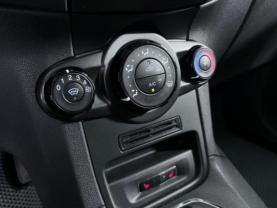 Ford Fiesta Mk6 Рестайлинг Ростов-на-Дону  - изображение 14