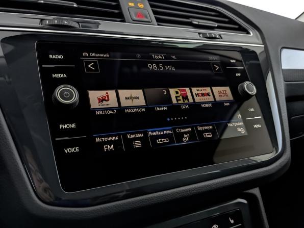 Volkswagen Tiguan II Рестайлинг с пробегом 2021 года, цена 3 825 000 рублей, 17314 км, внедорожник, Автокод Объявления