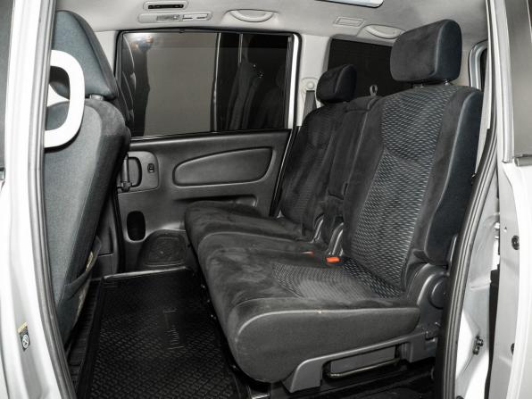 Nissan Serena IV (C26) с пробегом 2012 года, цена 1 300 000 рублей, 196557 км, минивэн, Автокод Объявления