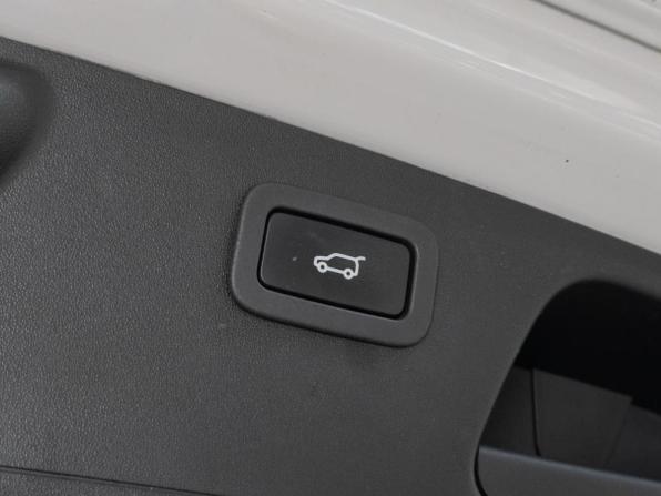 Jaguar E-Pace I с пробегом 2018 года, цена 2 549 000 рублей, 98233 км, внедорожник, Автокод Объявления