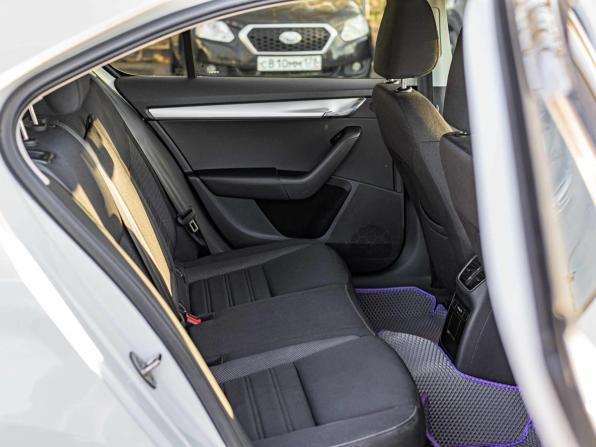 Skoda Octavia III (A7) Рестайлинг с пробегом 2018 года, цена 1 430 000 рублей, 162258 км, универсал, Автокод Объявления