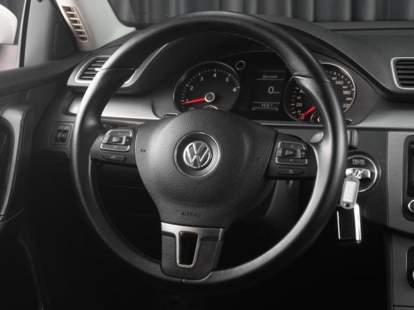 Volkswagen Passat B7 с пробегом 2011 года, цена 949 000 рублей, 202099 км, седан, Автокод Объявления