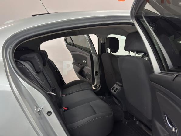 Renault Fluence I с пробегом 2012 года, цена 585 000 рублей, 176154 км, седан, Автокод Объявления
