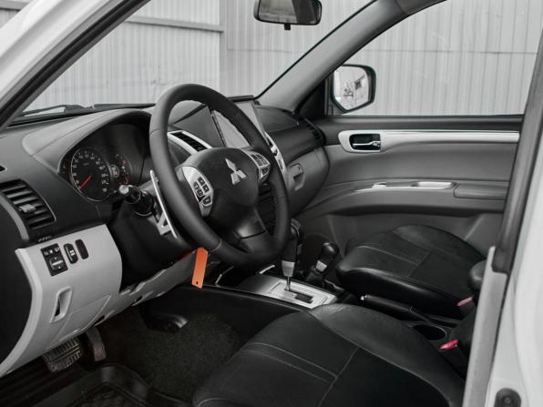 Mitsubishi Pajero Sport II с пробегом 2012 года, цена 1 490 000 рублей, 226681 км, внедорожник, Автокод Объявления