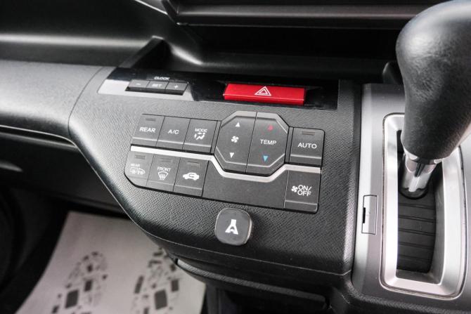 Honda Stepwgn IV Рестайлинг с пробегом 2014 года, цена 1 569 000 рублей, 196900 км, минивэн, Автокод Объявления