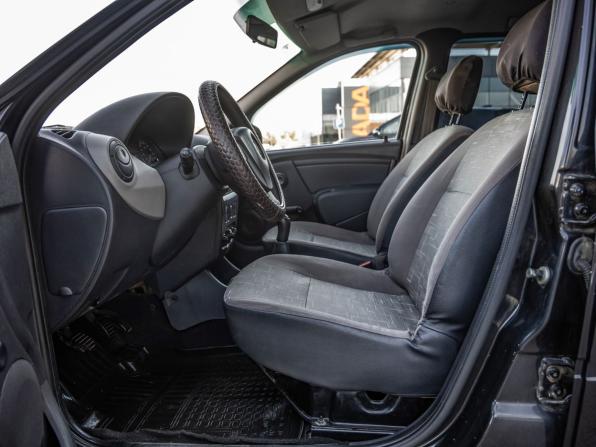 Renault Logan I Рестайлинг с пробегом 2013 года, цена 450 000 рублей, 274562 км, седан, Автокод Объявления